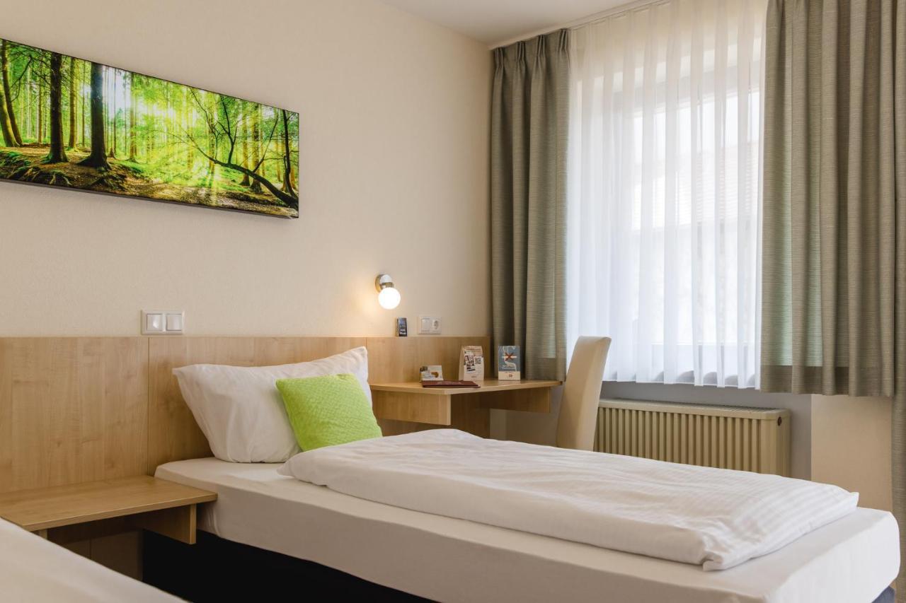 Akzent Hotel Meerfraeulein Wemding Dış mekan fotoğraf