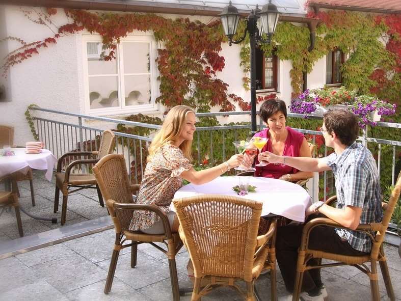 Akzent Hotel Meerfraeulein Wemding Dış mekan fotoğraf